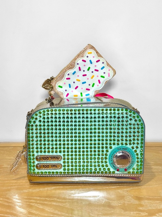 Betsey Johnson Handbags - Betsey Johnson Get Toasted Toaster Bag + Pop-Tart Coin Purse 💖